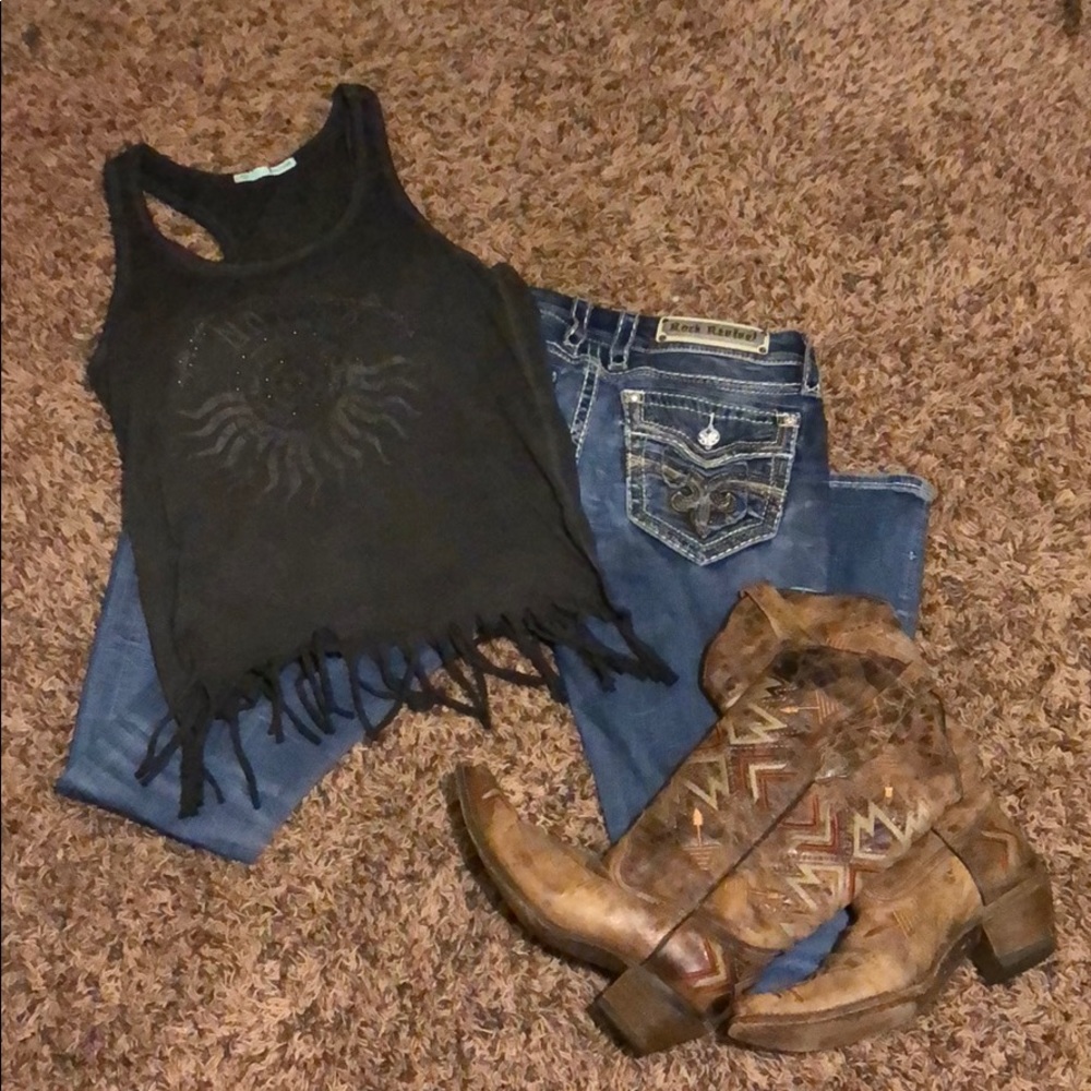 Size Large fringe tank top